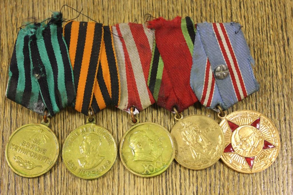Получили 6 наград. Медаль 6. 6 Рота медаль. Медали 6шт на форме. Житомир 1974 июнь медаль.